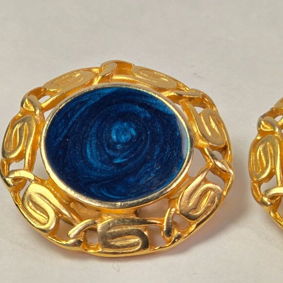 Vintage Blue Enamel Gold Tone Clip On Earrings Made in USA Retro Glam Jewelry - Picture 3 of 13